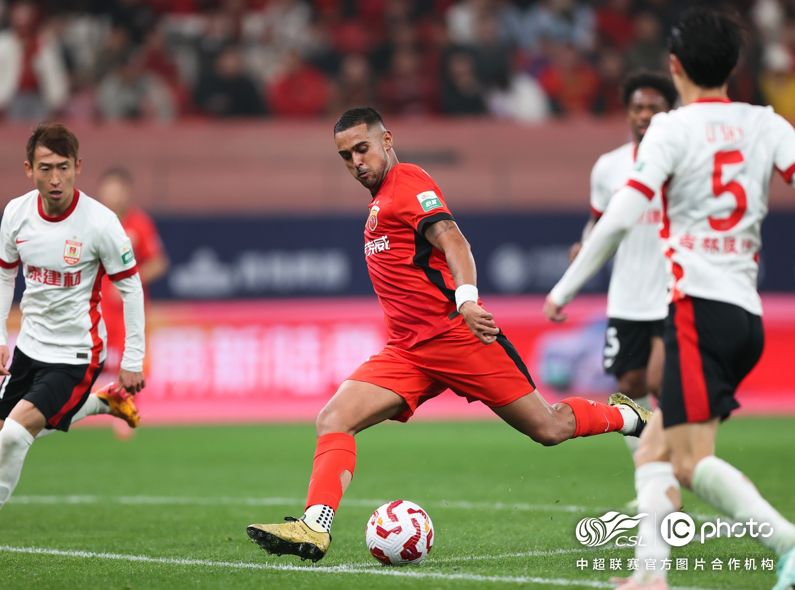 集结日上海海港内部沟通——国王杯节点到来,气氛紧张,控场能力受关注的简单介绍 集结日上海海港内部沟通——国王杯节点到来,气氛紧张,控场能力受关注的简单介绍